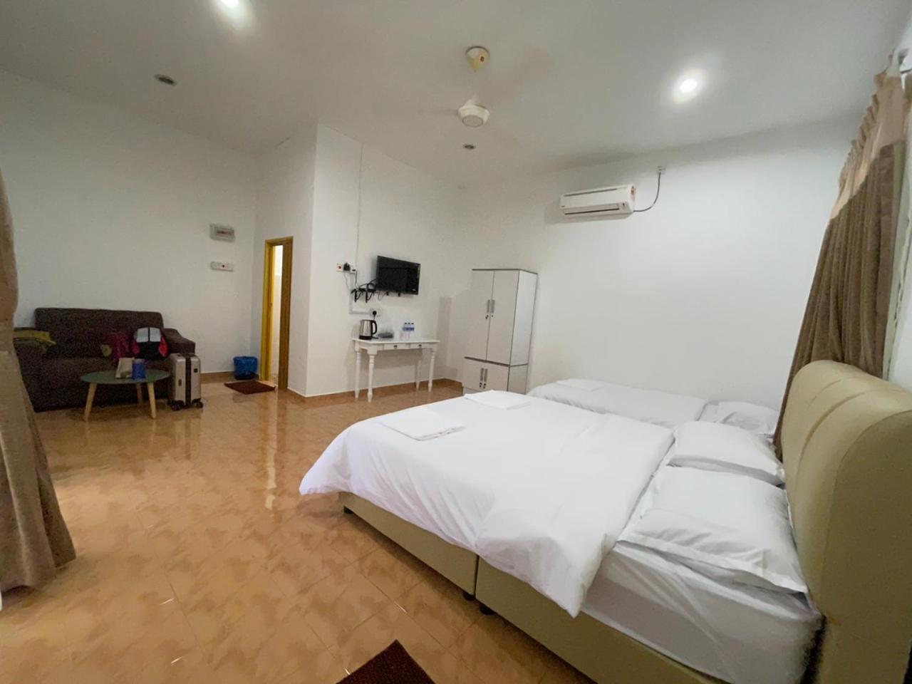 Teratak Al Qarni Hotel Jitra Buitenkant foto